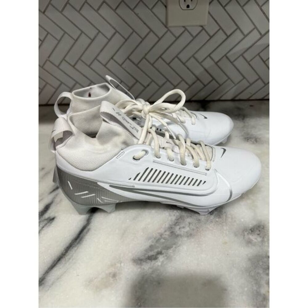 Nike Vapor Edge Pro 360 2 Football Cleats White Silver Men Size 8.5 CU4812-101